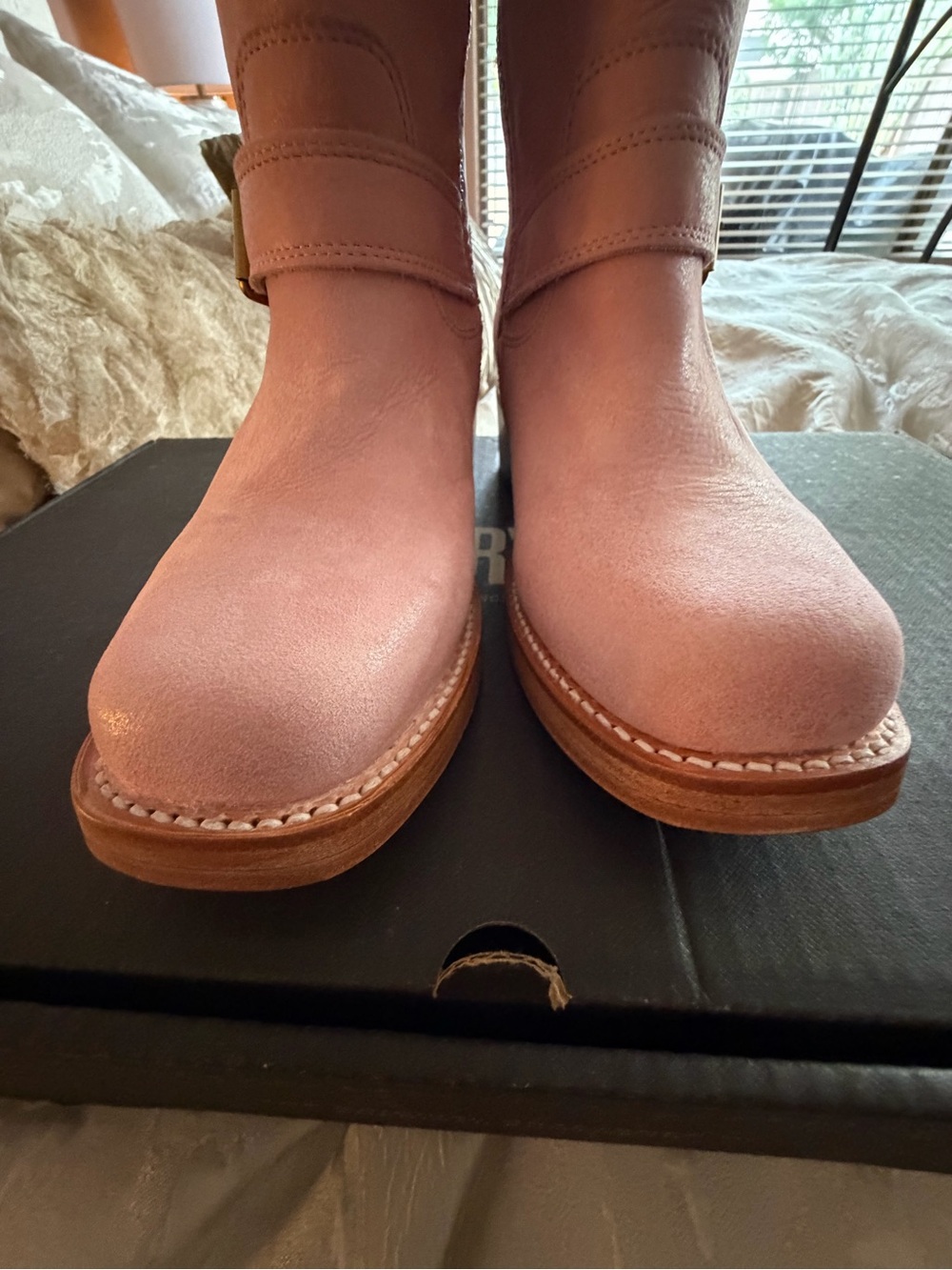 Frye Exclusive (anthro) Campus
Buckle Boots NWT & box size 9.5 - Picture 9 of 16